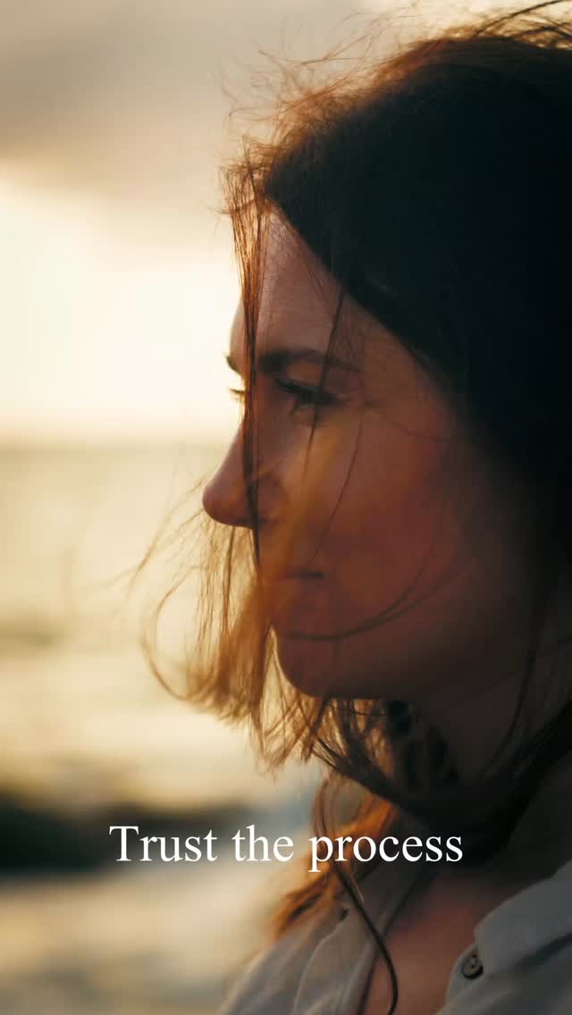 Stand here, and let’s put some hair in front of your face, trust me
A sunrise shoot on Koh Samui, Thailand
Looking for the perfect conditions 🩵