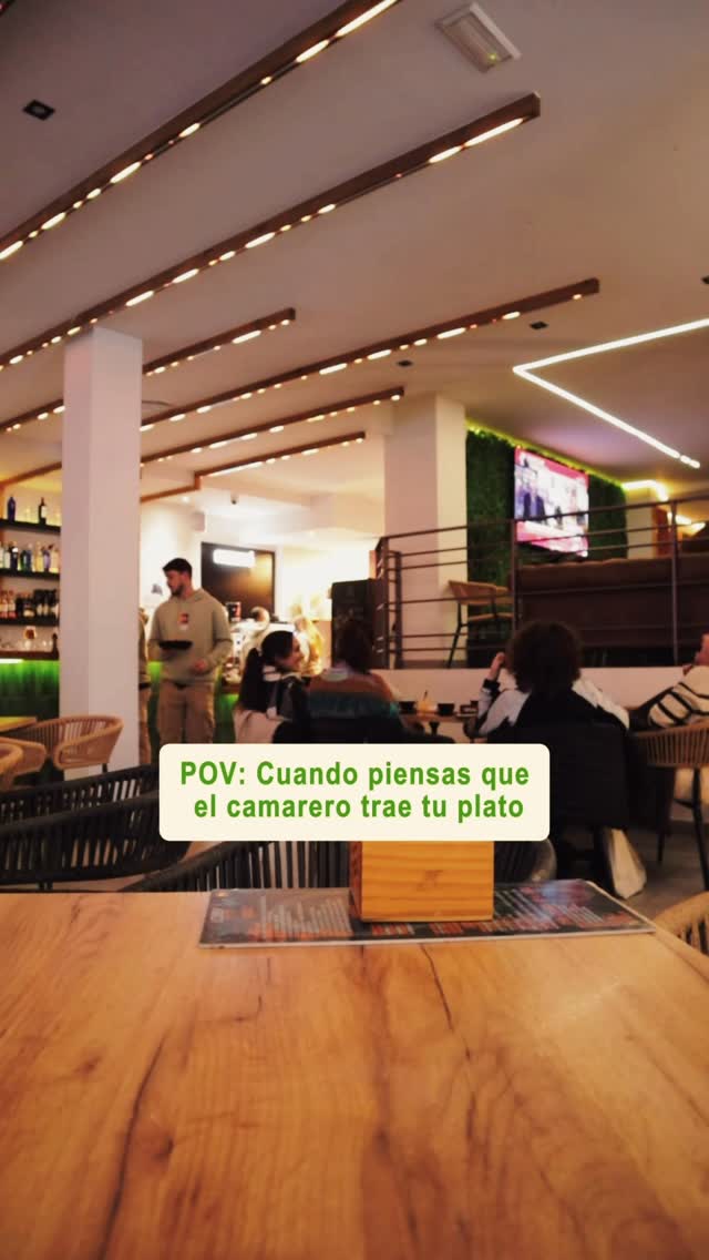 Nos gusta jugar con vuestros sentimientos 😈🚩
📍 Plaza de la Iglesia, La Línea
📲 856 159 168
#copas #lalinea #merienda #coctel campodegibraltar #cafeteria