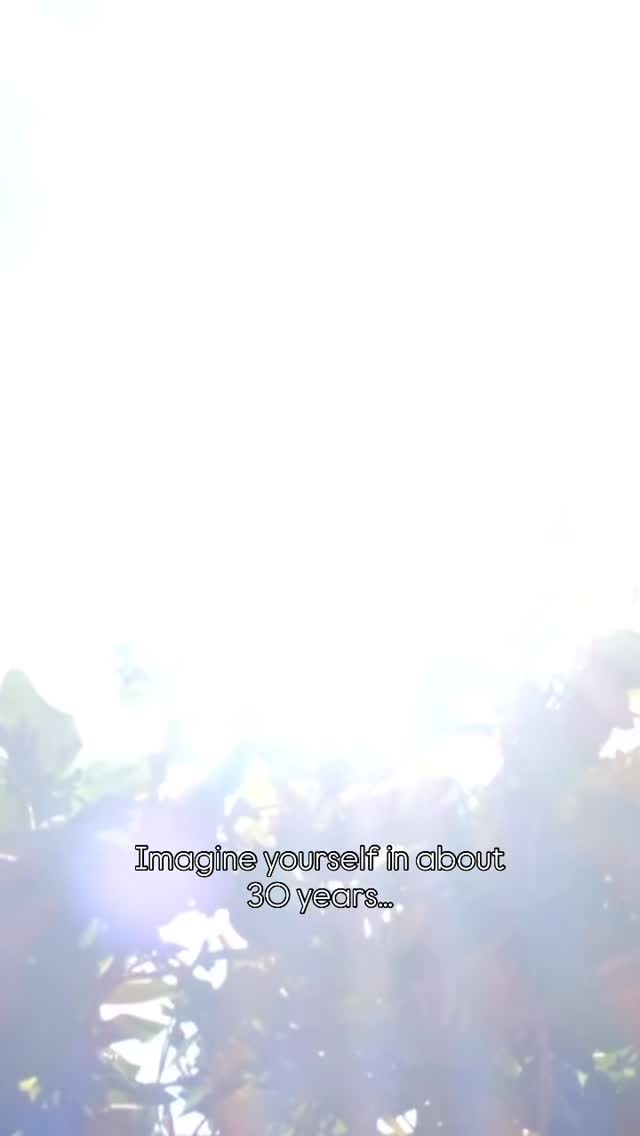 Imagine yourself in about 30 years, thinking about your life of today…. Pick 10 memories of your family you’d like to revisit today. 💭
This is what I recommend you to capture now, to keep the first years of your kids alive. 🤗
Comment “10PIX” below and get your free guide! ♥️