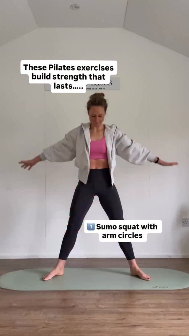 Everyone wants harder. Faster. Sweatier. More complicated.
But these are the Pilates exercises that actually build full-body strength that lasts by training:
✔️ Glutes, hips & inner thighs (for pelvic stability and lower-body strength)
✔️ Deep core muscles that support your spine
✔️ Postural muscles through the back and shoulders
✔️ Balance, coordination & joint control
✔️ Functional strength that carries into everyday life
They look simple and easy, And that’s why most people rush them or skip them altogether.
⚡️ Slow builds strength
⚡️ Control beats momentum
⚡️ Stability before intensity
I’ve fast-forwarded this Reel for Instagram… But when you slow these down and really feel them, your glutes, core, and posture muscles switch on in a completely different way.
These exercises are : Beginner-friendly. No equipment. Full-body Pilates done properly and can be done anywhere.
Save this. Come back to it. And try them slow.
#PilatesStrength #FullBodyPilates #GluteStrength #SlowPilates