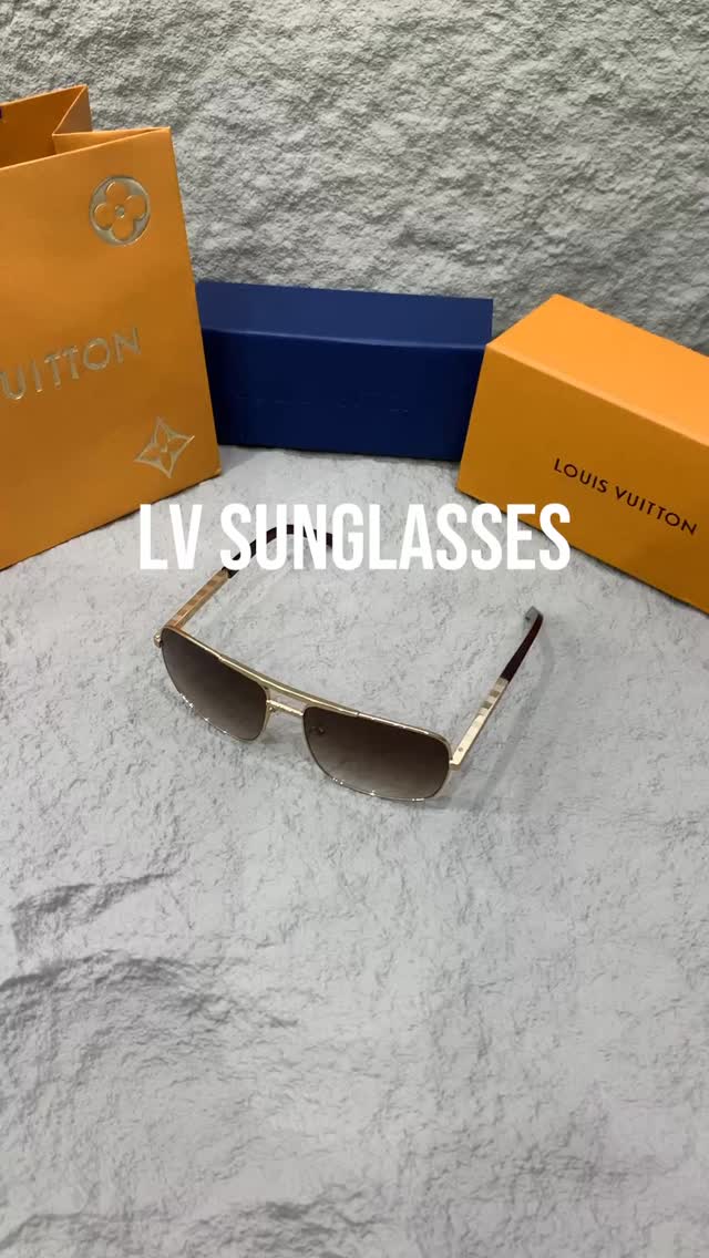 Your Everyday Sunglasses ✨🕶️
Fast shipping worldwide 🌍
Tap to shop
www.amirashop.net