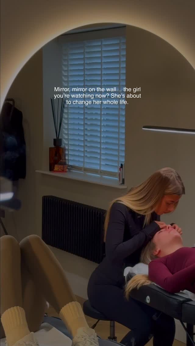 Ever look in the mirror and think… there has to be more than this?”
That quiet feeling of being stuck.
The job that pays the bills but drains your energy.
The dream you keep putting off because starting over feels scary.
The girl in this mirror felt that too 🤍
She didn’t have it all figured out — she just decided to stop ignoring the feeling.
Beauty training isn’t about being “good at makeup.”
It’s about learning a skill that gives you:
• flexibility
• confidence
• income on your terms
• a future you actually feel excited about
If you’re tired of feeling stuck and ready to explore a new direction, this could be your moment.
📩 DM “CHANGE” to receive course details
👇🏼 Or tap the link and take the first step