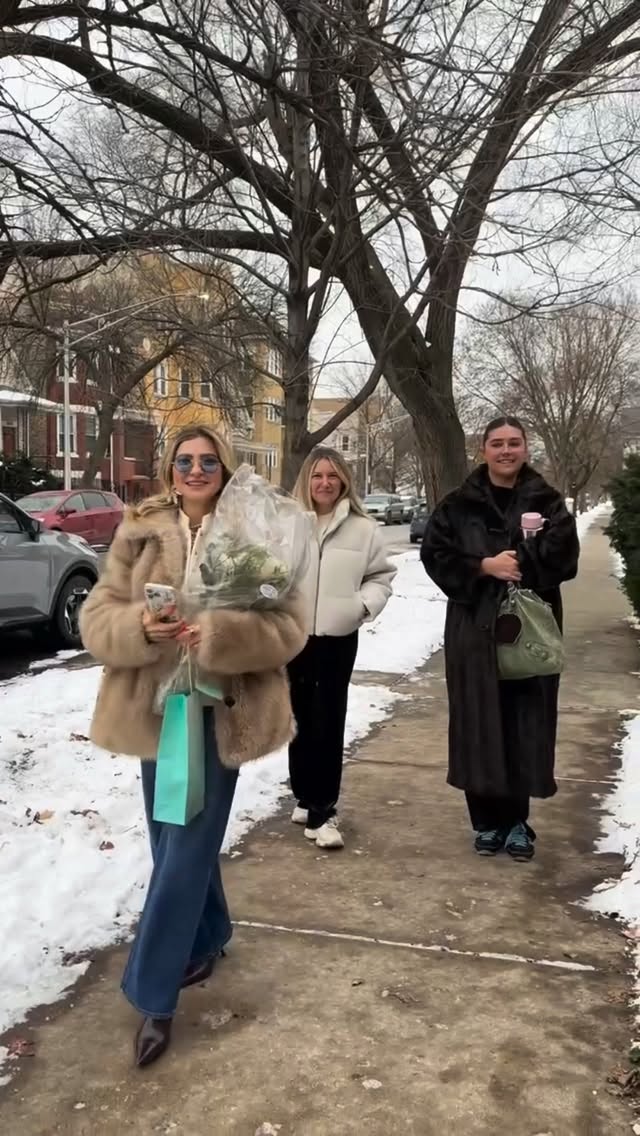 Queen, hear me out.
If you have a closet full of clothes and nothing to wear,
the solution is not in the stores.
It starts in your own closet.
This is my client Abby — and I know most of you can relate.
After swapping her hangers, purging, and shopping her own closet, she was in awe of how much potential was already there. Pieces she loved but never wore. Outfits she would have never thought to put together on her own.
When you work with me and my team, we do everything for you — including handling consignment. I know it’s hard to let pieces go when you’re attached, so we help you release them to be loved by someone else and make some cash you can reinvest into your wardrobe when the time is right.
In addition to in-person styling, we digitize your wardrobe and create additional looks tailored specifically to your lifestyle.
All of this — without buying new clothes.
Abby will also receive shoppable style boards of wardrobe essentials she can elevate with time. No rush. She’ll walk away with over 75 looks to enjoy and fall in love with her closet all over again.
Feeling called?
I have one in-person Closet Edit spot available in March.
Yes, my team and I travel for this experience.
DM me and let’s start the conversation 👑✨