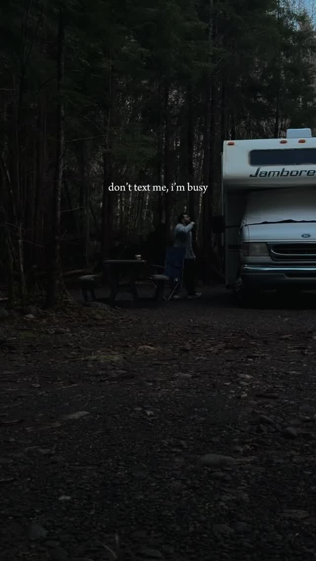Don’t text me.
I’m turning on the lights,
pouring tea,
and letting the forest do its thing 🌲
#pnwmagic #camping #rvlifeadventures #forestcamping #travelpnw