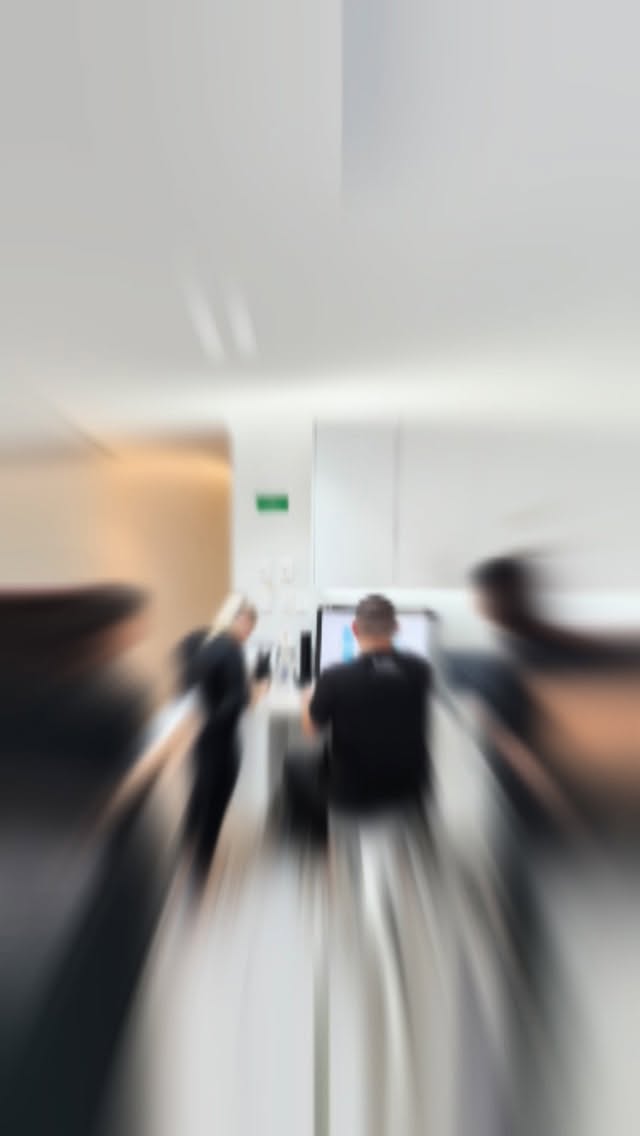 When our waiting lounge is full of patients and Dr Matthew is leading our huddle 😎🦷
#DentalComfort #PeacefulDentistry #ComfortableDentalCare #WarmWelcome DentalExperience AnxietyFreeDentistry ModernDentalClinic PatientComfort RelaxingDentistry DentalSpa GentleDentistry CareYouDeserve DentalWellness HappyPatients ComfortCare DentistryDoneRight