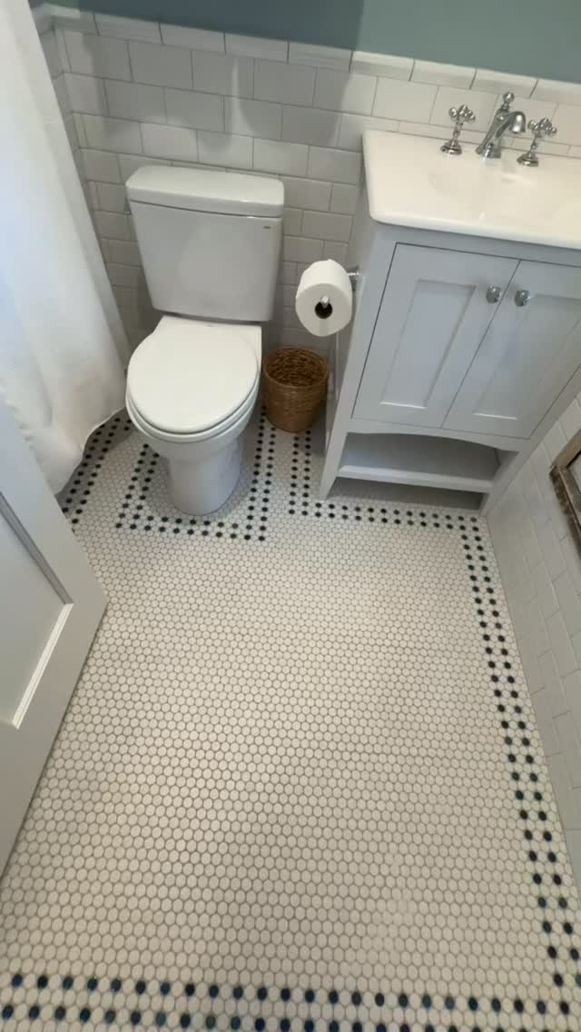 Tiny but rich in history 🤍
Original details, thoughtful updates, and that quiet Lake Michigan charm. Proof that even the smallest rooms can tell the biggest stories.
#HistoricHome #VintageBathroom #LakeMichiganLiving #DesignDetails #TimelessInteriors