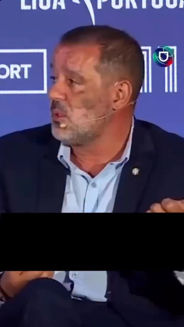 Focar somente no jogo, entender apenas de “táticas” e ignorar o social pode te manter na zona comum.
🎥 @portugalfootballsummit
@marquinhosxavier
#futsalbrasileiro🇧🇷 #marquinhosxavier #amaxfutsal