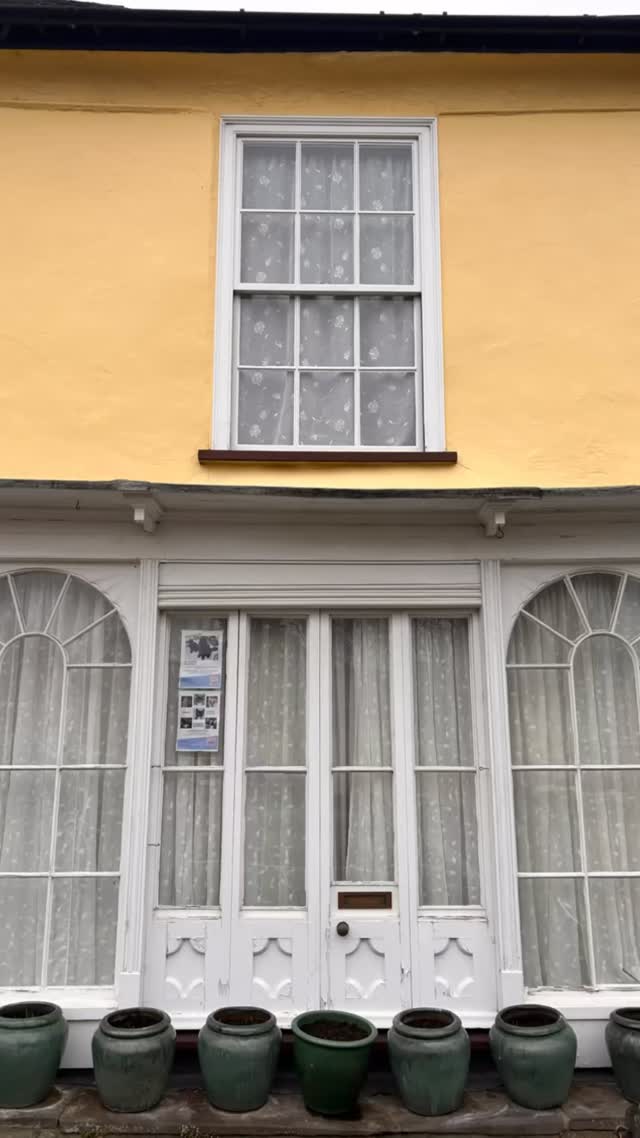 Bit of a nostalgic trip down memory lane today. In Woodbridge where I grew up and where Mum opened the original Fuzzypeg shop.
It’s a B and B now but way back from the 60s to the 80s it was Fuzzypeg, a stylish children’s clothes boutique selling the best of European and British fashion.
I worked in Fuzzypeg from about age 10, every Saturday and in the holidays. I also helped Mum with much of the buying, sometimes getting off school to do this in London, as well as, in later years, doing her accounts and paperwork. Most weekdays I used to get off the school bus on the Market Hill and go into the shop to work the last hour as the lady who worked for Mum had to leave early to get home to cook for her husband.
The pic of me in black and white was taken in the early 80s. Then fast forward to the not-quite-so-cool, but definitely cheerier me now, outside my little FuzzypegFolk shop in Bungay.
Those definitely were the days my friends..but these days aren’t so bad either
#woodbridgesuffolk #bungaysuffolk #nostalgia #thosewerethedays