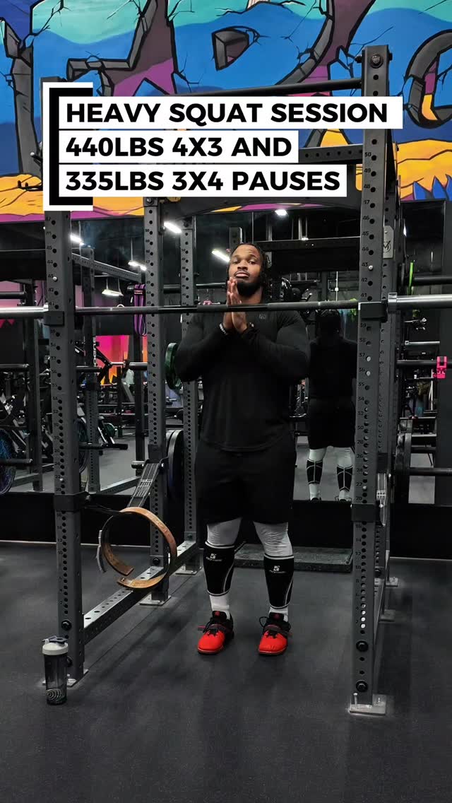 Heavy Squat Session!
440lbs 4x3
335lbs 3x4 Pauses
🔸️🔸️🔸️
(NASM- CPT/CNC/BCS/VCS)
ONLINE & IN PERSON TRAINING/PROGRAMMING AVAILABLE‼️
#fitness #strengthtraining #personaltrainer #adfitness #SBD