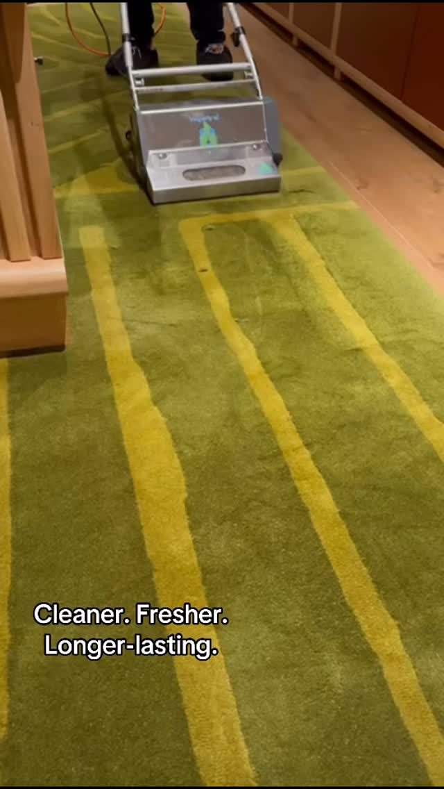 Rugs are an investment.
We clean them like one.
Specialized rug cleaning designed to protect fibers, colors, and texture.
📍NYC
✨Bright Space Cleaning
#LuxuryCleaning #RugExperts #NYCLiving #Interior Care