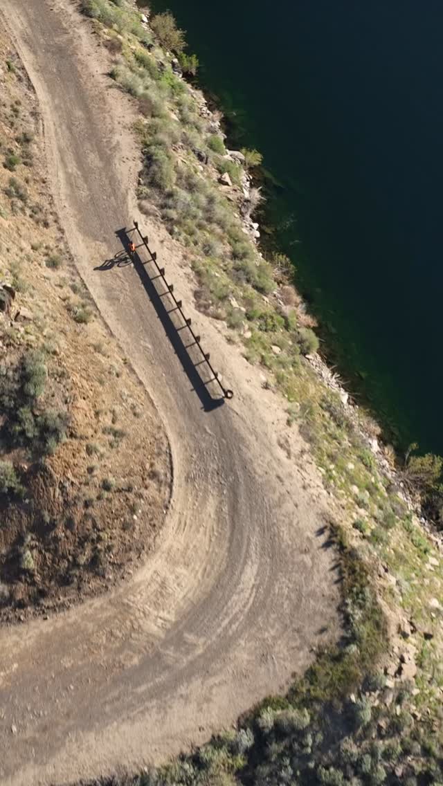 Get AROUND, Get DOWN! That gravel keeps us spinning. 60 days to go until our epic Bedrock Valley Gravel Ride. Can’t wait to pedal with everyone. 🙌🏻🔥