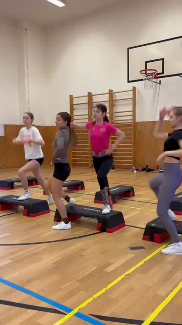 🤸🏼♀️🩷🫶🏻