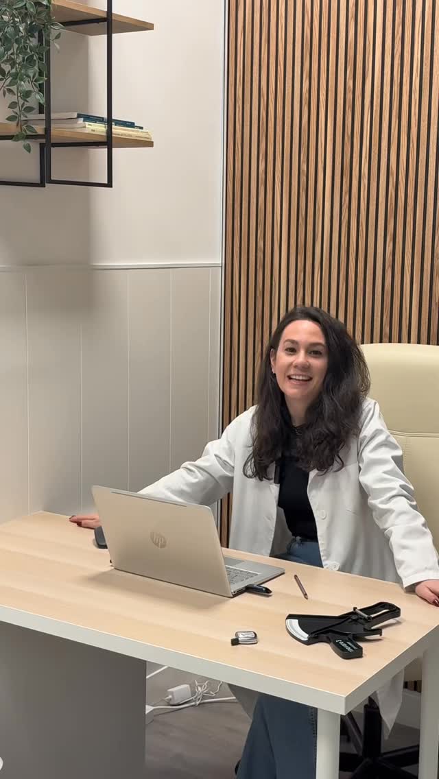 ¿Sabes cuáles los los tres errores más comunes en la alimentación del deportista?🏋🏼♀️🥦
Para que el 100% del esfuerzo tenga su recompensa, es importante acompañarlo de una buena alimentación.🥑🚴🏼♂️
Si quieres mejorar la tuya, no dudes en pedir una primera cita con nuestro servicio de nutrición en el siguiente link:
www.tgsportclinic.es/contacto
#nutricion #entrenamiento #pinardechamartin