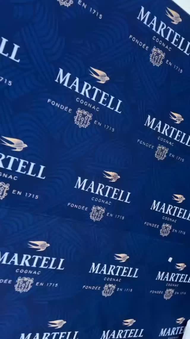 Welcome to the Rooftop Thursday Martell Experience 🖤💙💫