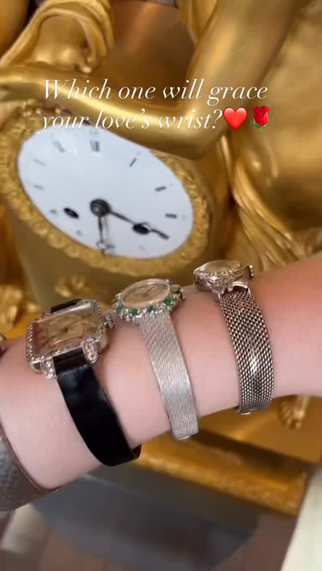 Montre de luxe or, brillants, émeraude, art déco,…
Et bien d’autres !
#yesterdayknuts #antiquedealersofinstagram #antique #montre #vintageclock