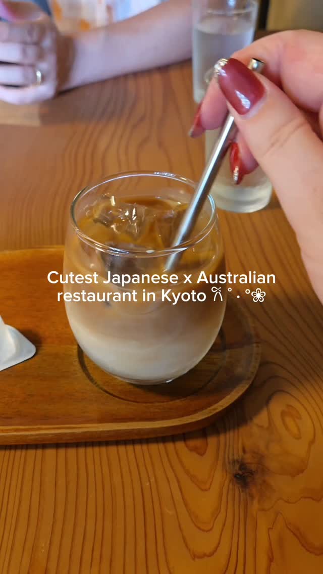 Add this to your Kyoto food bucket list! 📌 Mogu Mogu is a must-visit Australian-Japanese cafe. The fusion flavors are 10/10
@mogumogu.kyoto
#kyotofood #mogumogu #kyotocafe #japanfoodtravel #aussieinjapan