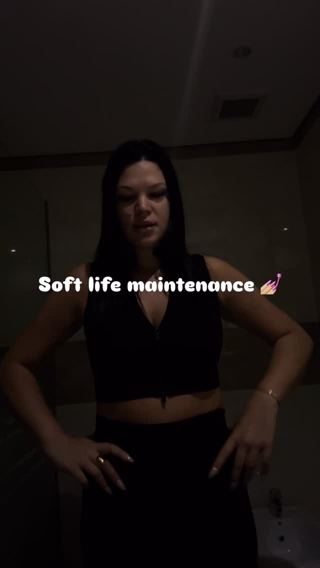 Come get a quick pedicure with me in my compound in Riyadh, Saudi Arabia 📍💅🏼🌸
#pedicure #lifestyle #spaday #travel