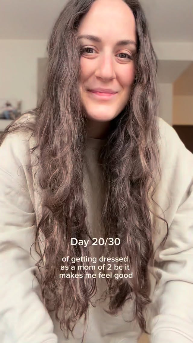 physical therapy fit check 💃🏻
#rikieisenberg #momfit #ootd