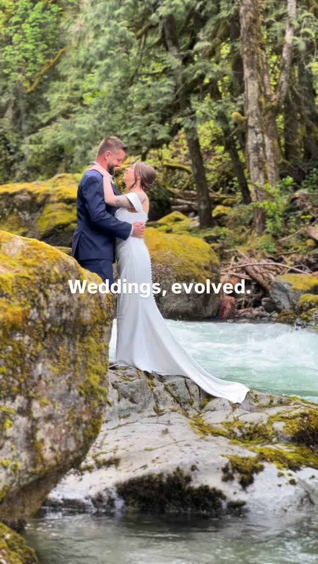 Not a trend - a shift.
This is what weddings look like now.
.
.
#elopementplanning
#Microwedding
#vancouverwedding
#popupwedding