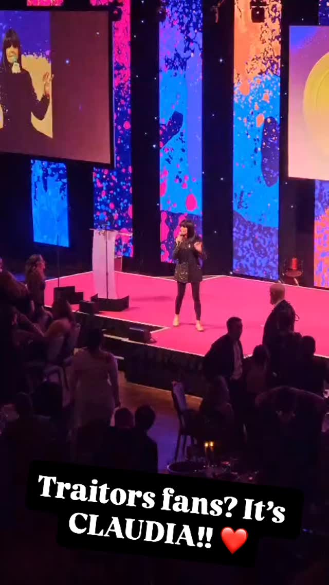 Just a little quiet something we got up to on a Thursday night! Besotted with #Traitors so we were very happy to be sharing a stage with the one and only @claudiawinkle at one of our favourite London venues @grosvenorhouselondon 😍🤘🏼
💖
.
.
.
.
.
.
#Bridalinspiration #Bridegoals #Bridalinspo #Bestcouple