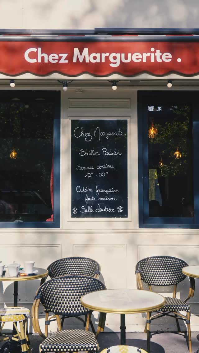 Une belle escapade culinaire chez Marguerite 🌼
Installez-vous confortablement et laissez-nous prendre soin de vous 🥂
Nous vous accueillons dès ce soir, ainsi que tous les midis et soirs, dans une ambiance chaleureuse ✨
📍 82 boulevard Marguerite de Rochechouart
🎥 @troisiemeservice.studio
#paris #onmytable #terrasse #restaurantsparis #chezmarguerite