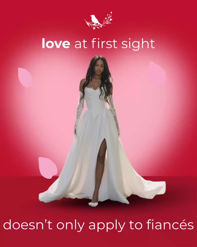 Fall in 🩷 LOVE AT FIRST SIGHT 🩷 with your gown at Blue Sparrow Bridal!
Book your appointment today at www.bluesparrowbridal.com
#bluesparrowbridal #2026bride #2026wedding #engaged #bridalgown