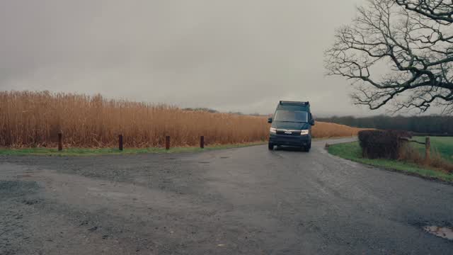 Our newest Summit build will be on display this week at the @neccaravanshows alongside Summit 2.0. Come and see for yourself what makes an Onyx van.
📍 Stand 5079 17-22 Feb 2026
#onyxvansuk #adventurevan #4x4camper