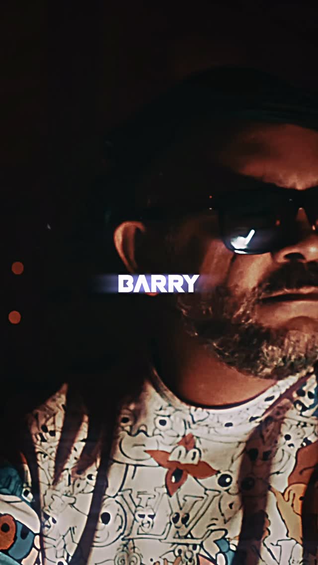 No comments. Except one : “this is MYHOUSE and welcome 2 it !”
@djbarrystrew
@lastblastsa
#lastblastsa #housemusic #djs #musiclovers #jeddah