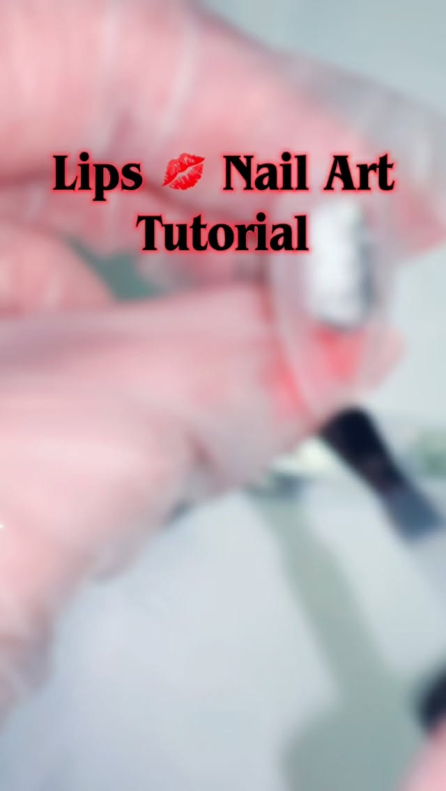 Beginner Friendly Valentine’s Day Lips Nail Art Tutorial This super cute lips 💋 nail art is so easy you’ll be able to do it with your left hand! All you need is a makeup sponge. Perfect for Valentine’s Day ❤️ #nailart #naildesigns #nailsnailsnails #valentinesday #nailarttutorial