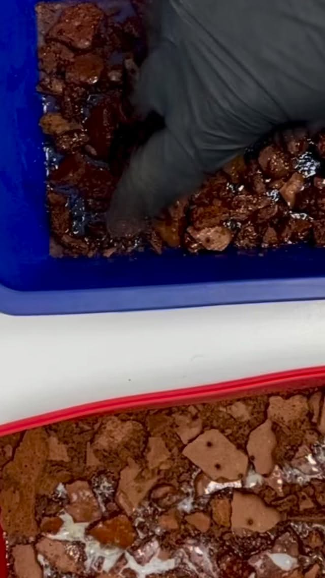 🍫🍦❤️
You’ve had our ice cream sandwiches - now try a new 5-layer bar! 😍
What flavor combinations would you like to see next?
Leave your thoughts in the comments!
324 Village Road ~ Leland, NC
Fall/Winter Hours:
Sun: 12-8pm
Mon: CLOSED
Tue-Thu: 2-8pm
Fri-Sat: 12-9pm
#mimiandpapaspopcorn #icecreambar #visitlelandnc #icecream