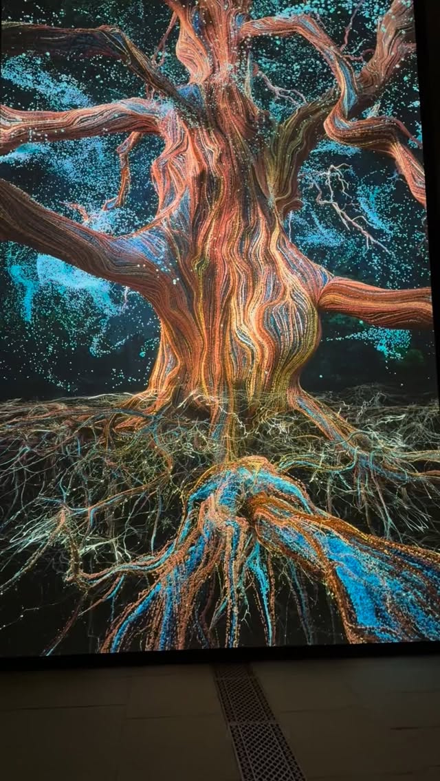 Excellent trip to the @yspsculpture today with some lovelies from the northern @the_sgld. Outstanding art installation by @marshmallowlaserfeast which had us all captivated. Lovely to meet @laurawhitwamgardendesign, @valentinavulpi and @lucy_marshall_garden_design (amongst others) and chat all things garden design. #gardendesign #womeningardeningbusiness #gardendesigner #naturalart #gardendesignwestyorkshire