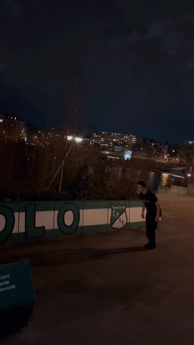 Notre futur coach : @t1m.prk 🔥
Pour la petite anecdote, il a été élève en ado chez @parkourparis, il a grandi avec les valeurs du parkour… et le voilà aujourd’hui en pleine formation pour rentrer dans la team des coachs 🚀
Une belle évolution, construite avec du temps, de l’engagement et beaucoup d’entraînement.
Bienvenue dans l’équipe !
#parkour #parkourparis #parkourtraining