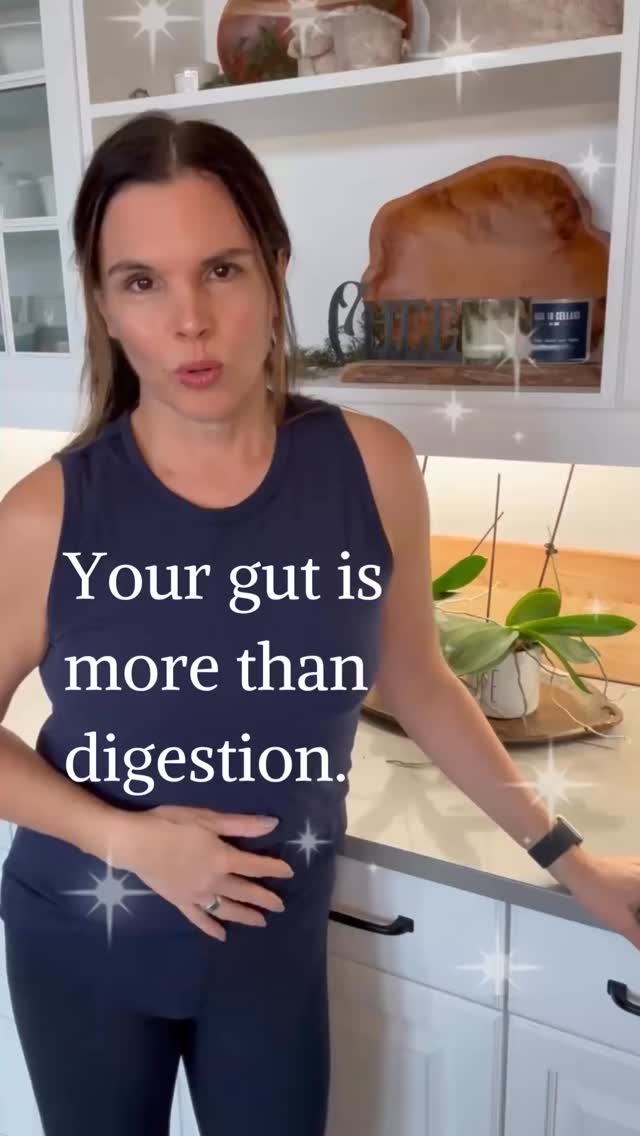 Most people think gut health is just about digestion.
Bloating. Constipation. āSomething I ate.ā
But your gut is actually a bustling ecosystem ā trillions of bacteria and microorganisms working behind the scenes every single day.
Your gut helps regulate:
⢠digestion and nutrient absorption
⢠immune function
⢠inflammation
⢠energy levels
⢠mood and mental clarity
⢠even how your body responds to food and stress
When your gut is supported, things feel easier.
Food sits better.
Energy feels more stable.
Your body feels like itās working with you, not against you.
And when itās not?
Symptoms start popping up that donāt seem connected ā bloating, fatigue, skin flare-ups, cravings, brain fog ā and people are left guessing what to ācut outā next.
This is exactly why I created the 21-Day Better Gut Health Challenge.
⨠21-Day Better Gut Health
š Starts March 2
š¬ Comment GUT or send me a DM for details.
#guthealth #midlifehealth #nutritionist #digestivehealth