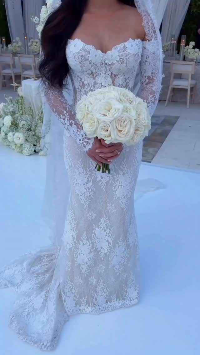 Il nostro Sebastian in tutto il suo splendore ✨
Scopri se è ancora disponibile a noleggio nella tua data scrivendoci in DM 📩
#grinasatelier#abitosposanoleggio#noleggiosposamilano#miniabitosposa#shortbridaldress