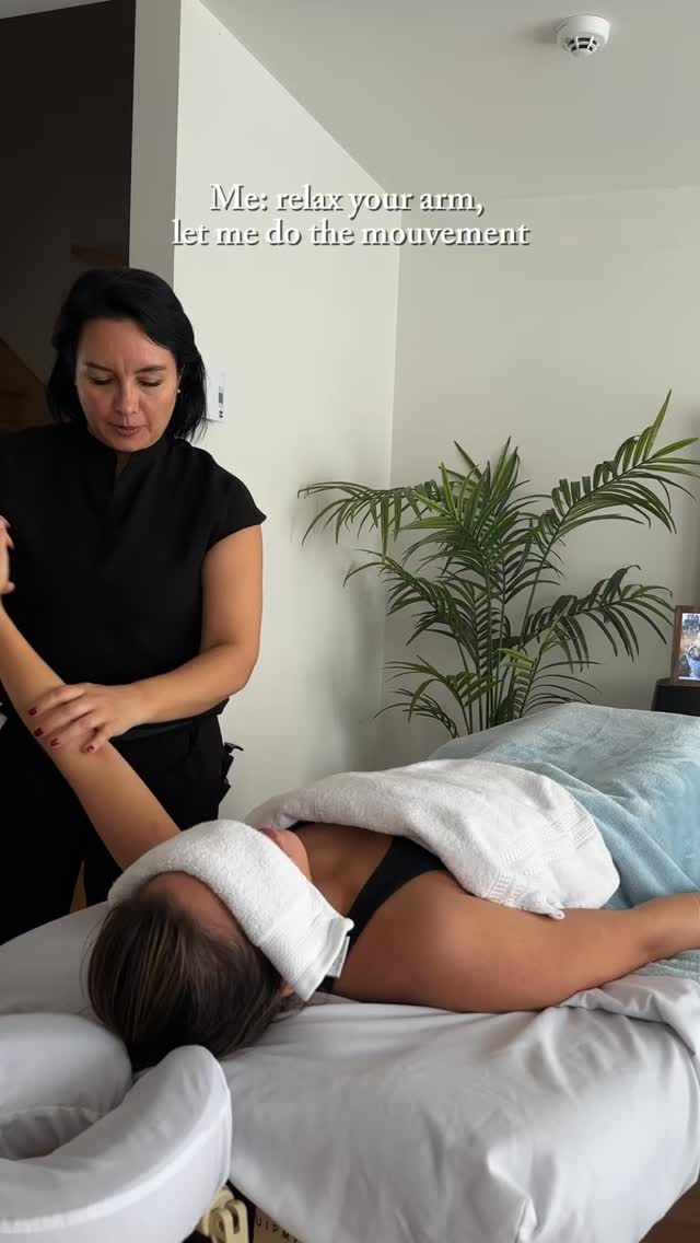 When it’s your first time getting a massage 😅
#explore #massagetherapy #mobilemassage #therapeuticmassage #fyp