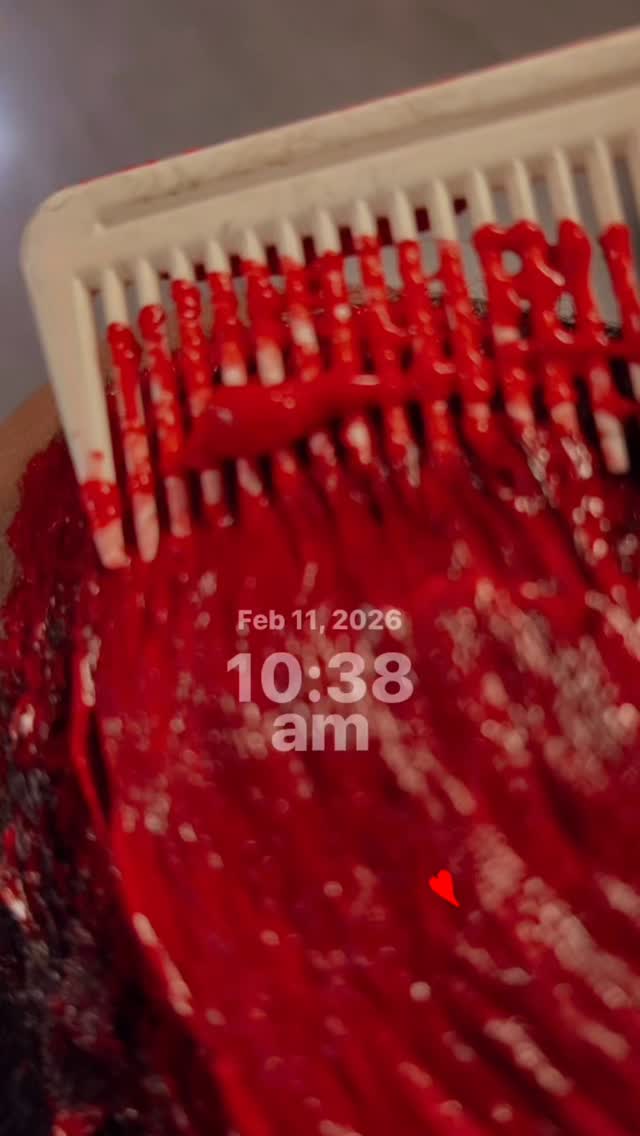 Rich Red!!🌶️
In my feels about this one! Getting her ready for Love Day, and I feel this is about to be a head turner! 😁❤️🔥💋🌹🍷🪭🧑🦰♥️