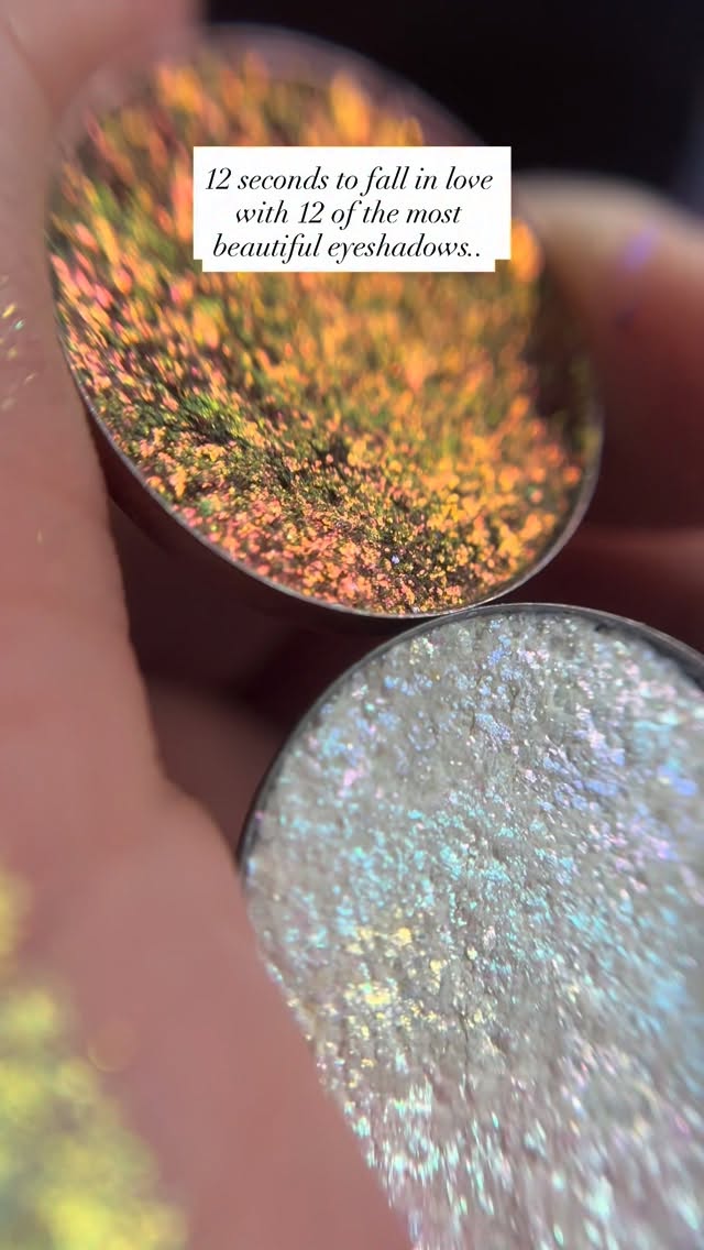 Buy 4 eyeshadows and get the 5th one FREE 💞
Which one is your favorite? 🥰 #thepastelroses #makeup #makeupartists #indiemakeup #makeuplover