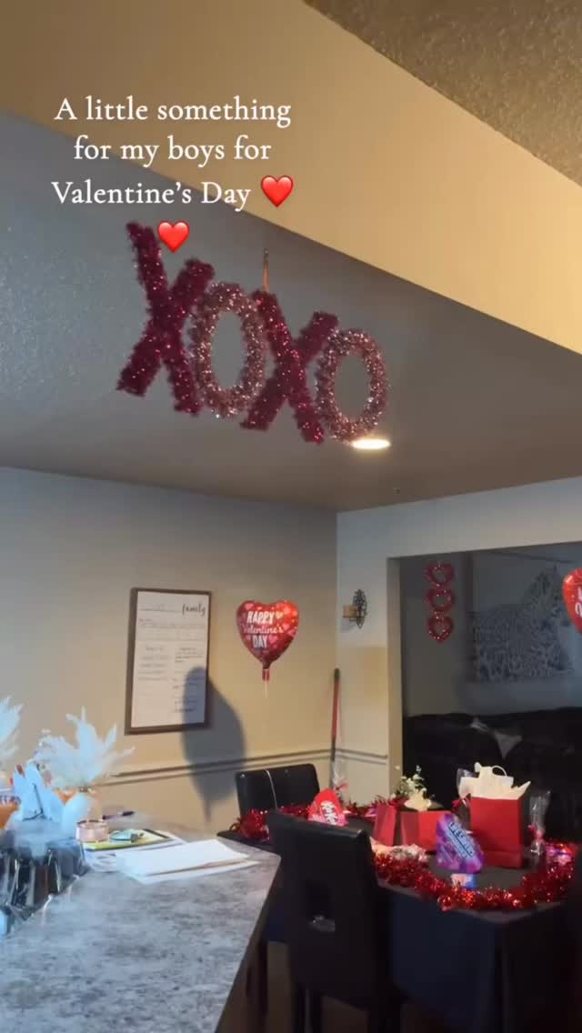 They give me purpose, drive, and so much love ❤️ I am blessed and honored to be their mother🥹
Just wanted to show my babies some love and put a smile on their faces 🥰 I love this. 🌹🌹
*Had to celebrate a day early. #valentine #kids #momsofinstagram