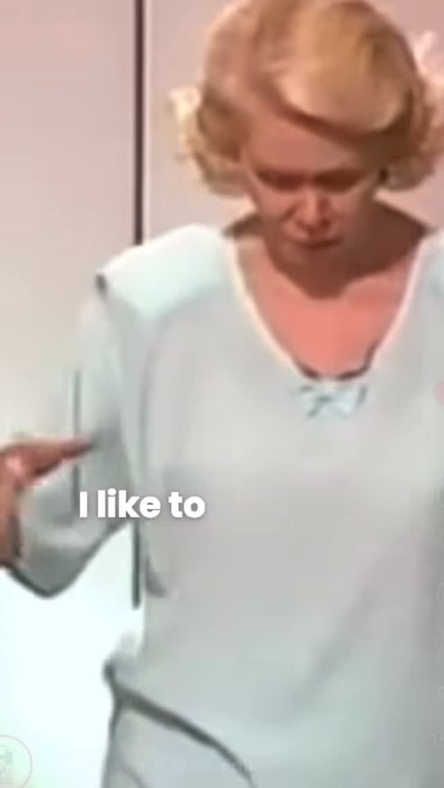 As we head into a weekend where we celebrate Valentine’s day, this video is an oldie but goodie about how we talk to ourselves negatively, and how to do so with more love and positive affirmations. Sometimes, this holiday is hard on people. I think this holiday would be a better, well-rounded holiday if it focused on how we love ourselves as much as how we support and love others. Happy Valentine’s Day to your big, beautiful heart!
Video thanks to @hayhouseinc
#valentinesday #selflove #greatweekend #positiveaffirmations #love