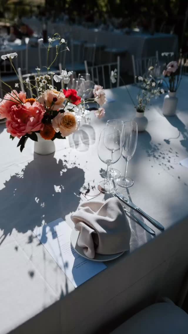 You don’t need more stuff! You need more story 🤍
Your wedding should feel like stepping into your world.
Emotional threads conjure up all the feels making your day unforgettable ❣️
#oliverock #outdoorwedding #gardenwedding #fairylights #destinationwedding
@olive_rock_venue
@asapeventscpt
@tableclothhiring
@once_worn_bridal
@cilliers_visser_weddings
@southernsound_cpt
@arumlilylogcabins
@saweddings
@pinkbooksa_
@tulbagh