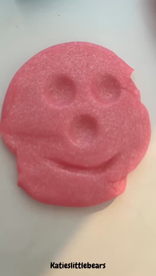 Half terms bring such a pressure for parents to do so much. We feel we need to fill our little bears time with activities and days out. Often, they just want us to be completely present. They want us to be silly, lose ourselves and ignore some of the boring mundane things like housework.
Social media hasn’t helped us at all with this either. In that moment of guilt, we are often met with a picture perfect day from a family on instagram.
Do what you need as a family this half term! Remember it’s about connection and rest. Not expensive days out 🤎
#mumguilt #halfterm #childregulation #play #gentleweek