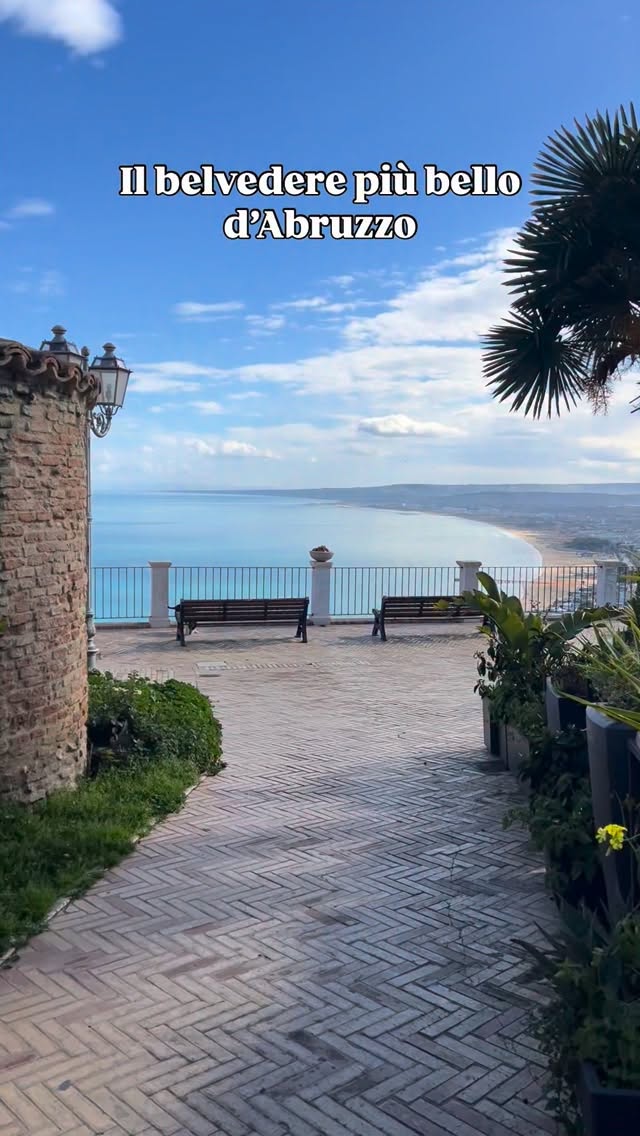 ❤️ Uno dei belvederi più belli d’Abruzzo si trova a Vasto. E tu ci sei mai stato?
🎥 @francesco.ante82
📍 Vasto
#abruzzo #abruzzoofficial #vasto #belvedere #mare