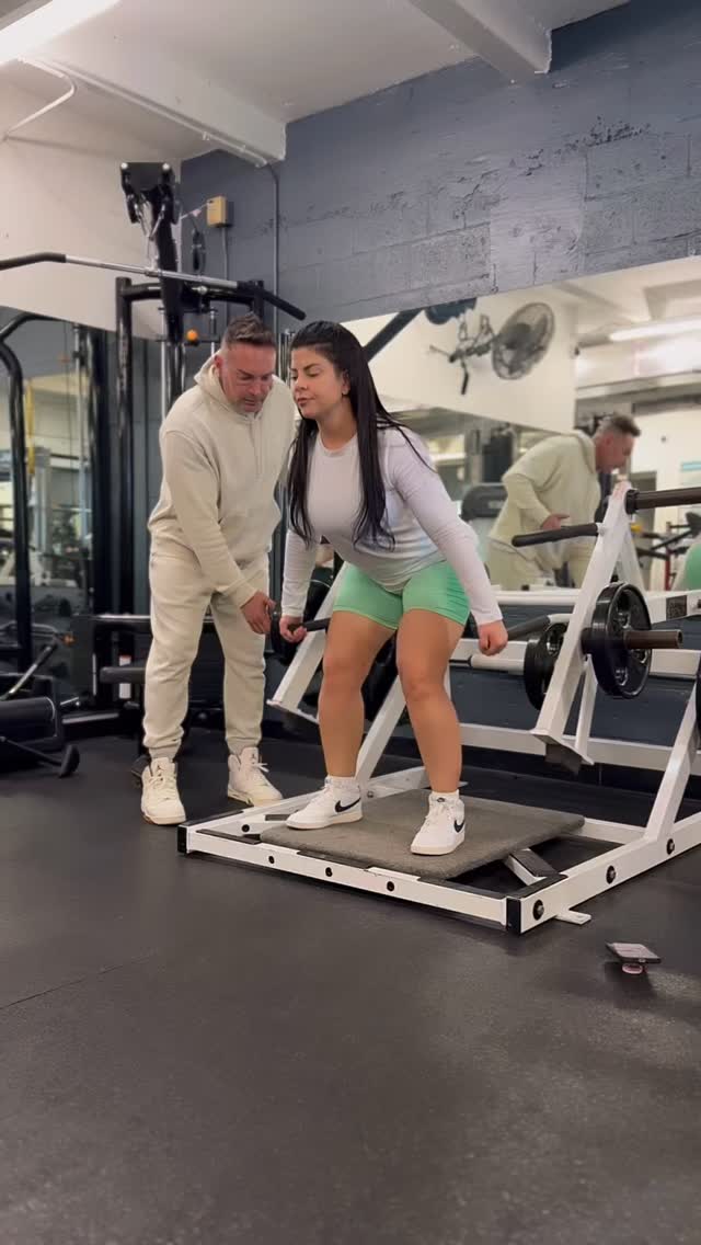 Can’t spell legendary without LEG DAY 🤘🏼#MSFHC (📸 Coach Maroli)