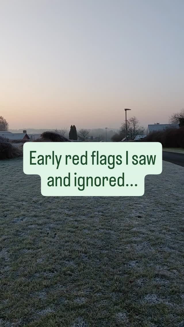 Whats the BIGGEST red flag?? ⬇️
Something I think back on now with much pain is that last one 🚩
There's something very scary and warning in a dynamic, where for peace to exist you must fully submit. Not acknowledge, take accountability and own up to your mistakes, no no, you must SUBMIT.
The emotional equivalent of physically laying down on the floor in front of them, kissing their feet and begging for forgiveness, for something you might not even have done. They want to feel fully in power, literally above you. Doing this over and over will ruin you 💔
I think this starts pretty early on in many cases.
Was it also like this for you? 💬
Husk I altid må svare på dansk ❤️
#gaslighting #emotionalabuse #narcissisticabuse #redflags #traumabonding