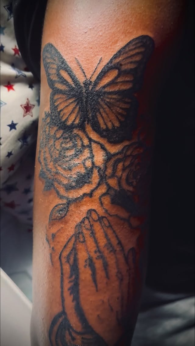 She finally finished her sleeve…I ain’t gon lie she’s one of my toughest clients- no shade to anyone but she did this in a two 1/2 hour session🫶🏽 #dmvtattooartist #inkedbyaec #aecdidthat #tattoos #explorer