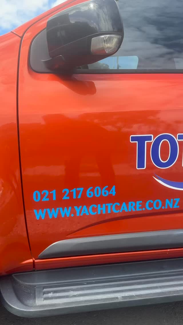 It’s a great day for a TYC polish ☀️#totalyachtcare #bayofislandsnz #boatmaintenance #yachtlife #boatcare