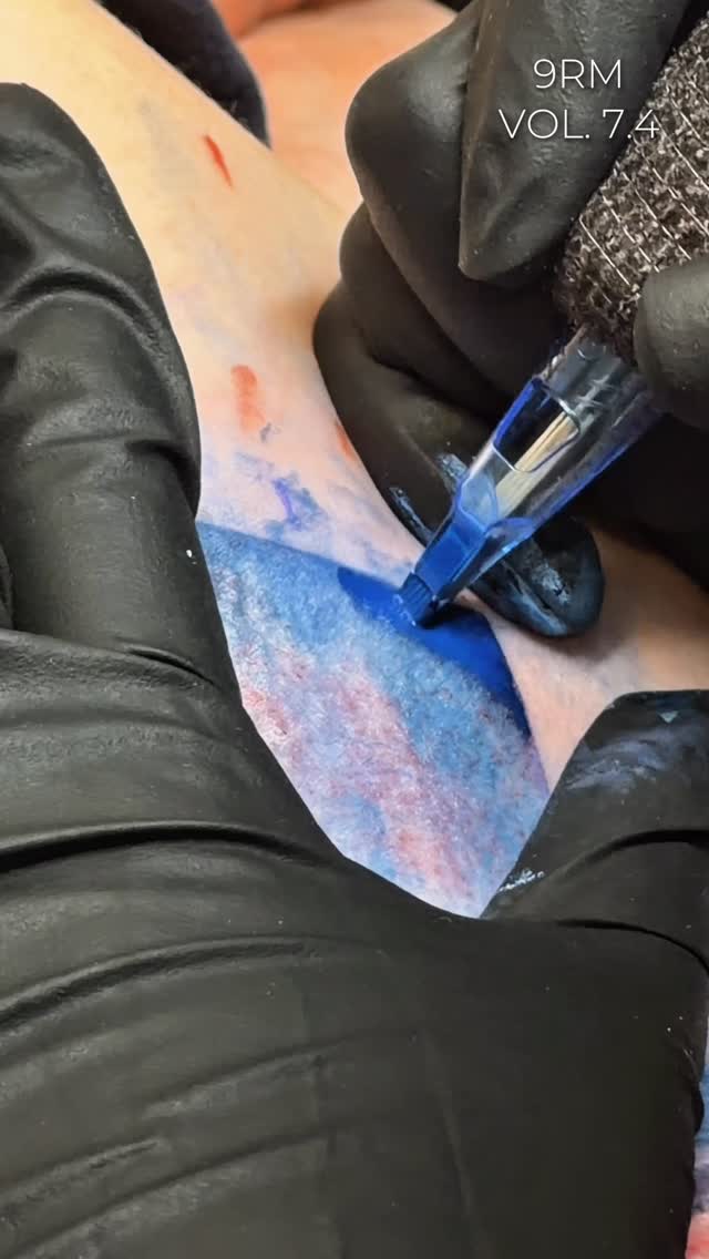 Close ups of the sky gradient in @boratattoo ‘s wannado 🔍
Done with 9RM VOL. 7.4
Booking via:
www.crybabyffm.com/contact