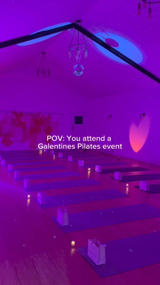 Lover Girls 💌🎀
An evening for the girls - rooted in self-love, softness and choosing yourself.
Heart-led Pilates.
Tender moments.
A room full of women pouring back into themselves.
The sweetest kind of Galentine’s night 💗
Thank you so much to our incredible sponsors:
@wonderlandcocktailco
@loveoceanripples
@littleoliveoiluk
@kosilondon
Valentines Pilates • Galentines Event • Galentines Pilates • Self Love Pilates • Girls Night • Pilates Hampshire • Southampton Events • Winchester Wellness • Adhone Pilates ✨