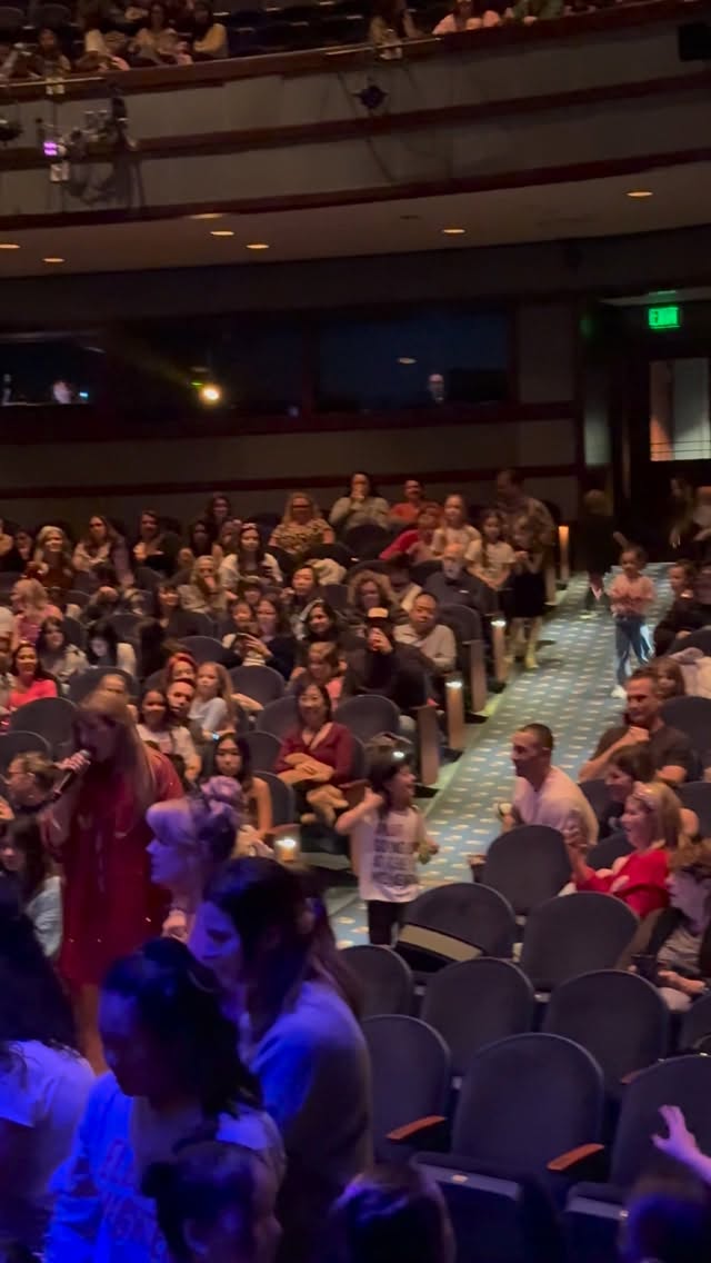 ✨🧣from the first entrance, to giving away the All Too Well Scarf, to the last note, we loved singing with you❤️🧣✨
#alltoowell #taylorswifttribute #tributeartist #tributeshow #taylorswift
*Elizabeth as Taylor Music is an unofficial tribute to Taylor Swift and Taylor Swift’s music and is not endorsed by or in any way affiliated with TAS Rights Management, Taylor Swift, or their affiliated entities, and the event organizers have indemnified TAS Rights Management, Taylor Swift, or their affiliated entities against any and all claims relating to any injury, death, or other harm that could befall event attendees.*