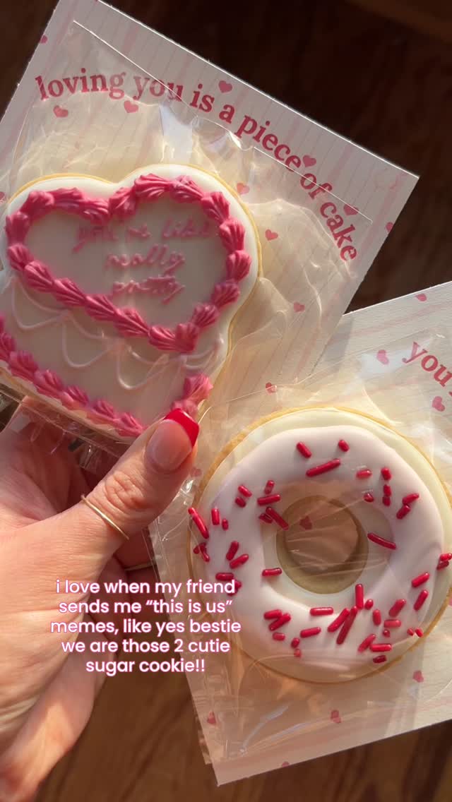 omg this is so us 🤭
#dyefree #customsugarcookies #thisisus